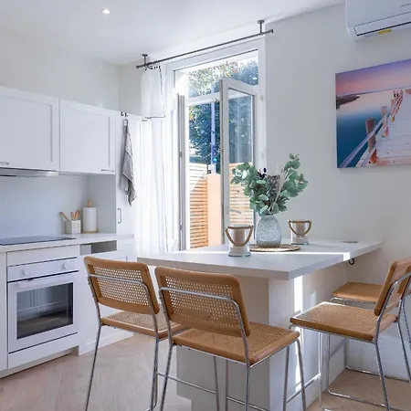 Lägenhet Leandre Sardou By Halldis